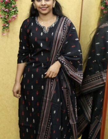 Dabu Cotton Full Set (Black Round Neck)