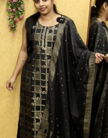 Muslin Jacquard Slit Kurti With Bottom And Banarasi Duppatta (Black)