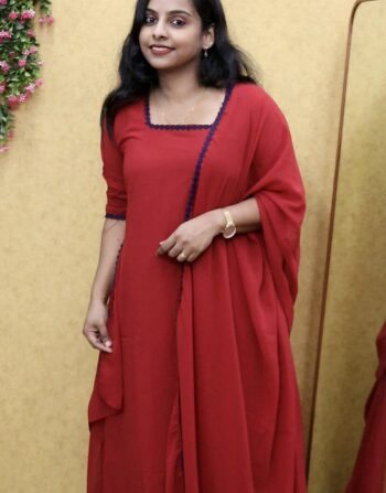 Om Santhi Oshana Georgette Aline Kurti With Duppatta (Meroon )